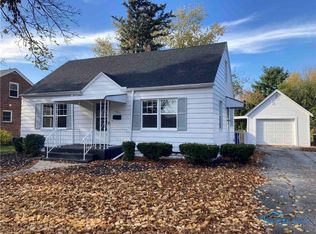 437 W 7th St, Perrysburg, OH