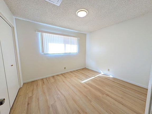 5th image of 8748 Cedar St #8752