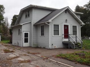 7505 Center Dr, Wonder Lake, IL