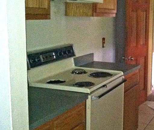 3rd image of 1461 W 30th St