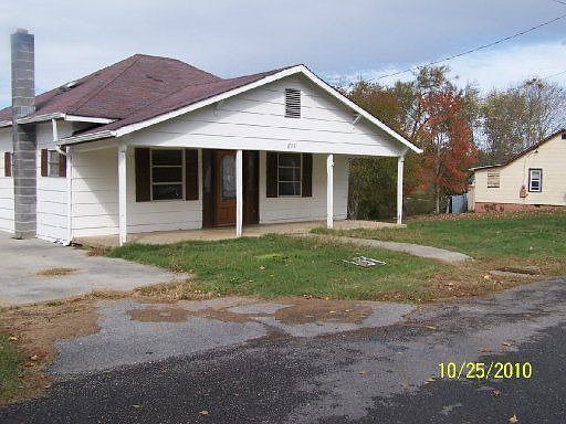 3rd image of 1708 Jackson Ave