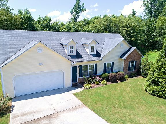 4th image of 418 Clarion Dr