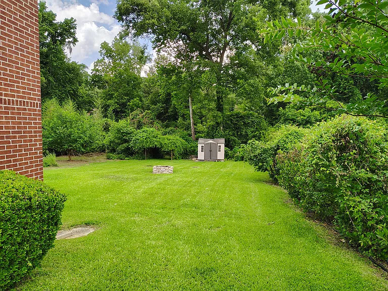 2510 Miriam Ln — Photo 57