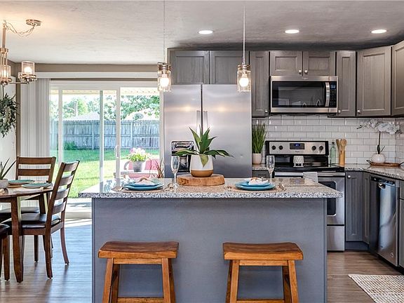 5th image of 6143 Farmborough Dr