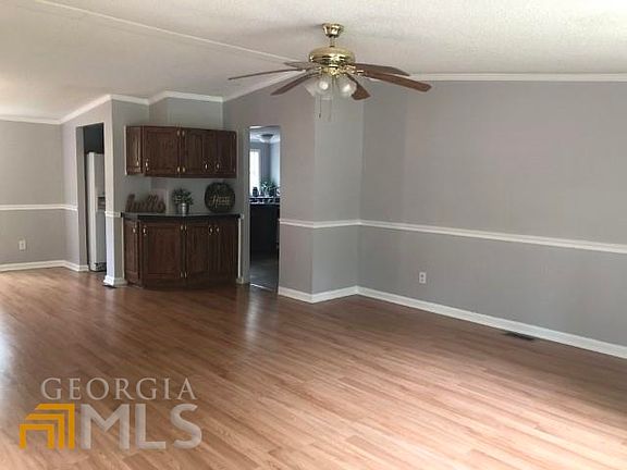 5th image of 147 Deer Creek Cir