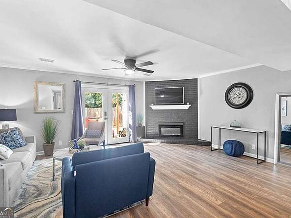 4th image of 5005 Pat Mell Pl SE