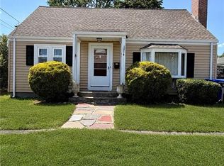 105 Burgess Ave, Pawtucket, RI 02861
