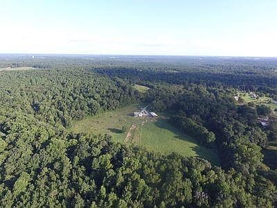 4th image of 1567 Bob Mann Rd