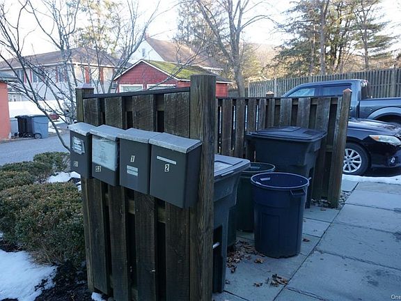 3rd image of 281 Hudson St