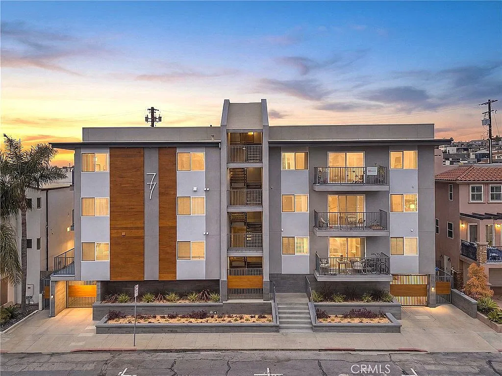 2 bed, 981 sqft, $5,000 — Photo 1
