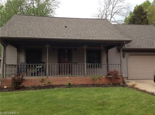 631 Maplewood Ave, Struthers, OH