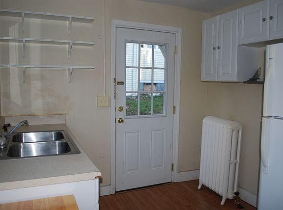 2nd image of 221 Packard St