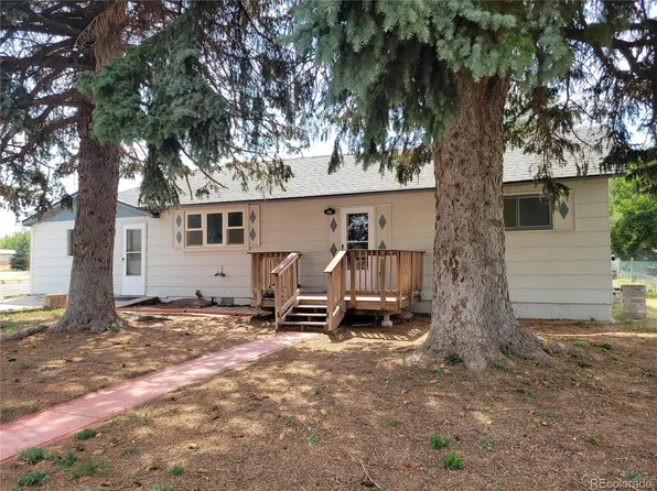 825 Iliff Street, Wray, CO 80758