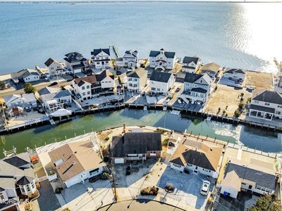 8 Kingfisher Lane, Toms River, NJ, 08753