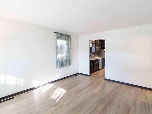 5th image of 1521 28th St