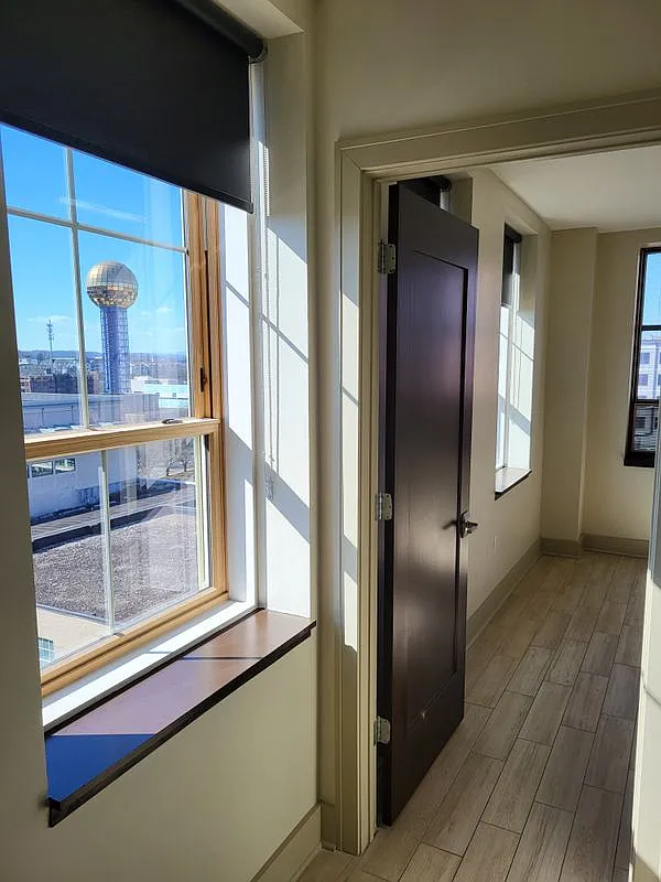 2 bed, 2.0 bath, 970 sqft, $2,395 — Photo 4
