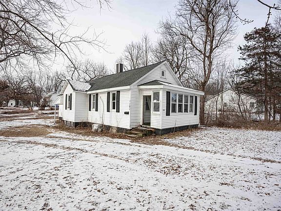 3rd image of 1101 Bowman Rd