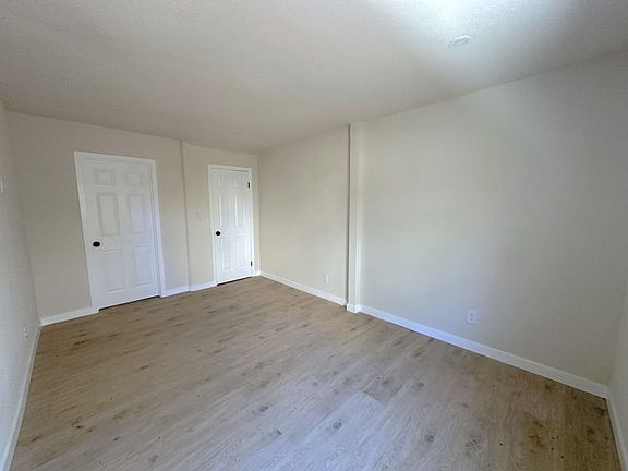 5th image of 739 Hollister St #E