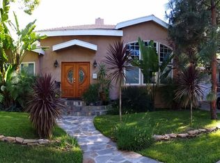 13916 Peach Grove St, Sherman Oaks, CA 91423