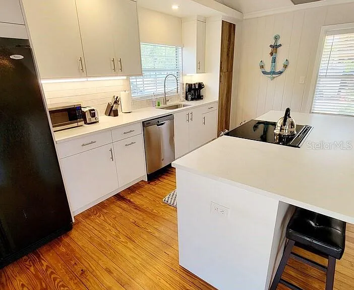 1817 Ivanhoe St #AB — Photo 5