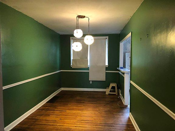 2nd image of 21XX Saint Vincent St