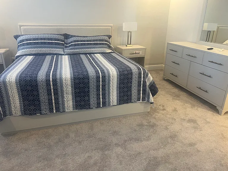 Master 1 with King Bed