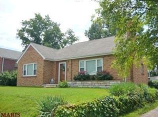 826 Cumberland Dr, Saint Louis, MO