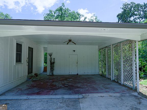 5th image of 509 Rosedale St