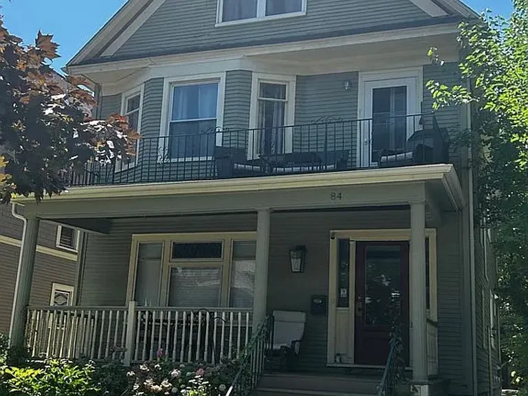 84 Manchester Pl #LOWER — Photo 4