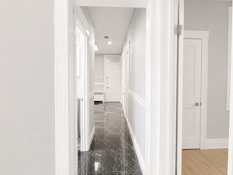 535 21st St #3 — Photo 16