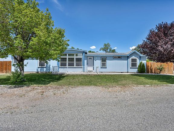 5th image of 16 Saint Andrews Dr