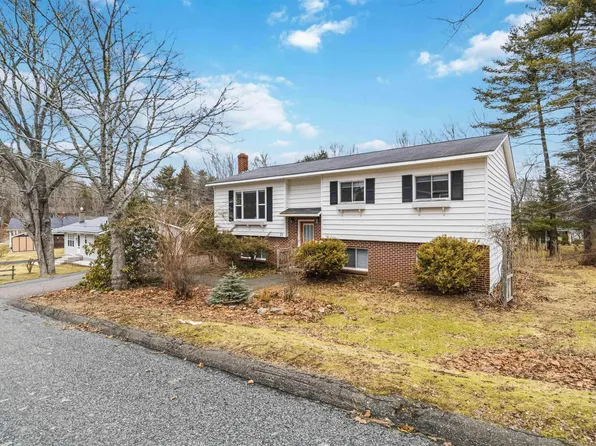 21 Albert St, Bridgewater, NS B4V 1G5