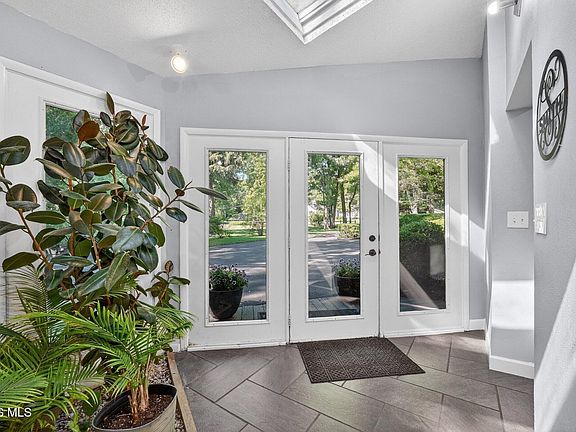 3rd image of 4232 Vineyard Rd