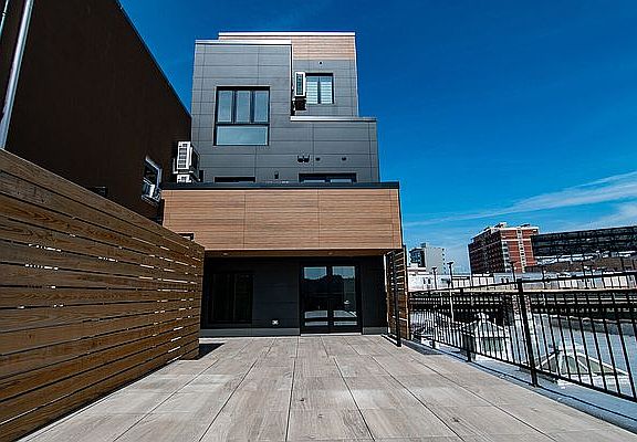4th image of 25-18 32nd St #2R