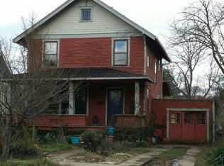 307 E State St, Athens, OH