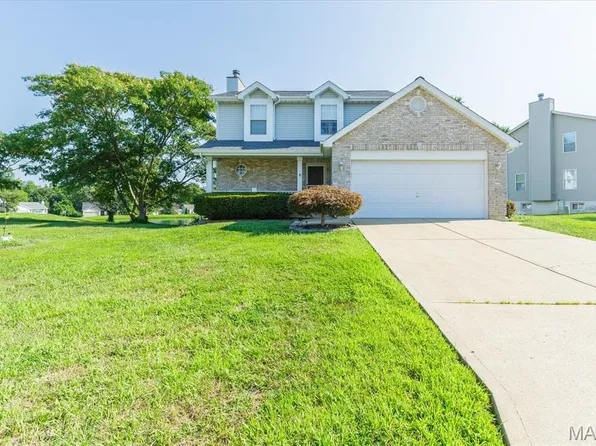 147 Langtree Dr, Wentzville, MO 63385
