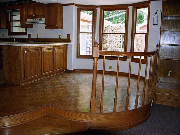Breakfast area facing private courtyard