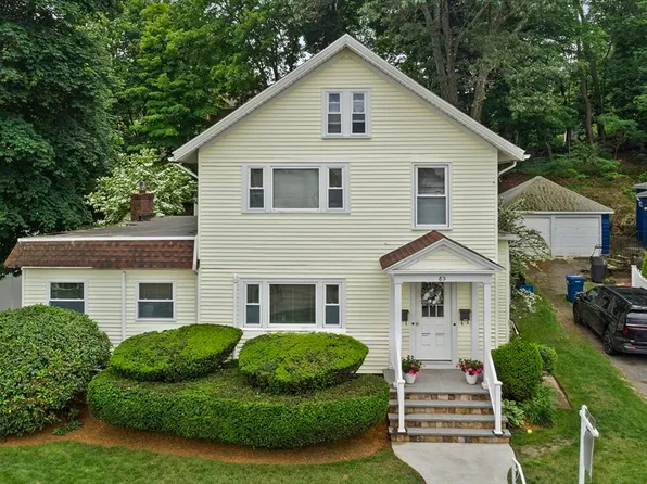 85 Lynde St, Melrose, MA 02176