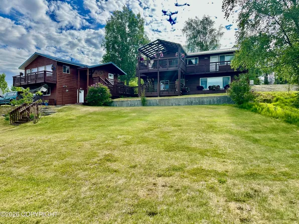 42175 W Lake Ct, Soldotna, AK 99669
