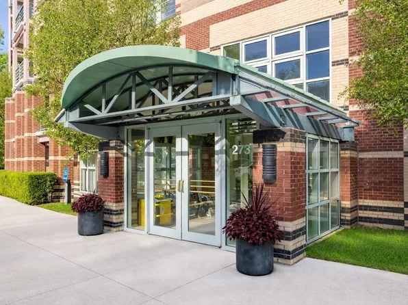 273 Cambridge Rd APT 408, Woburn, MA 01801