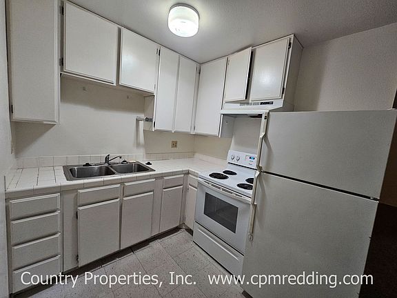3rd image of 90 Horseshoe Ln #4