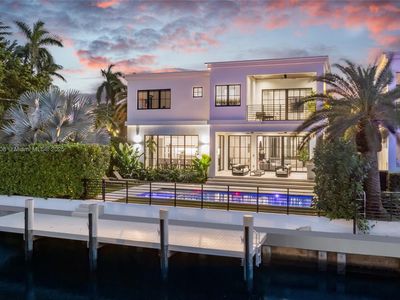 895 NE 76th St, Miami, FL, 33138