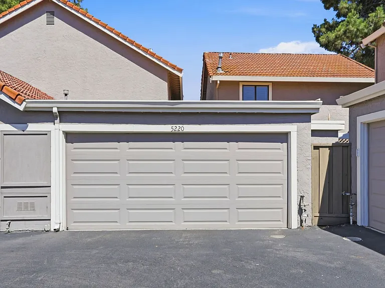 5220 Adalina Ct — Photo 16