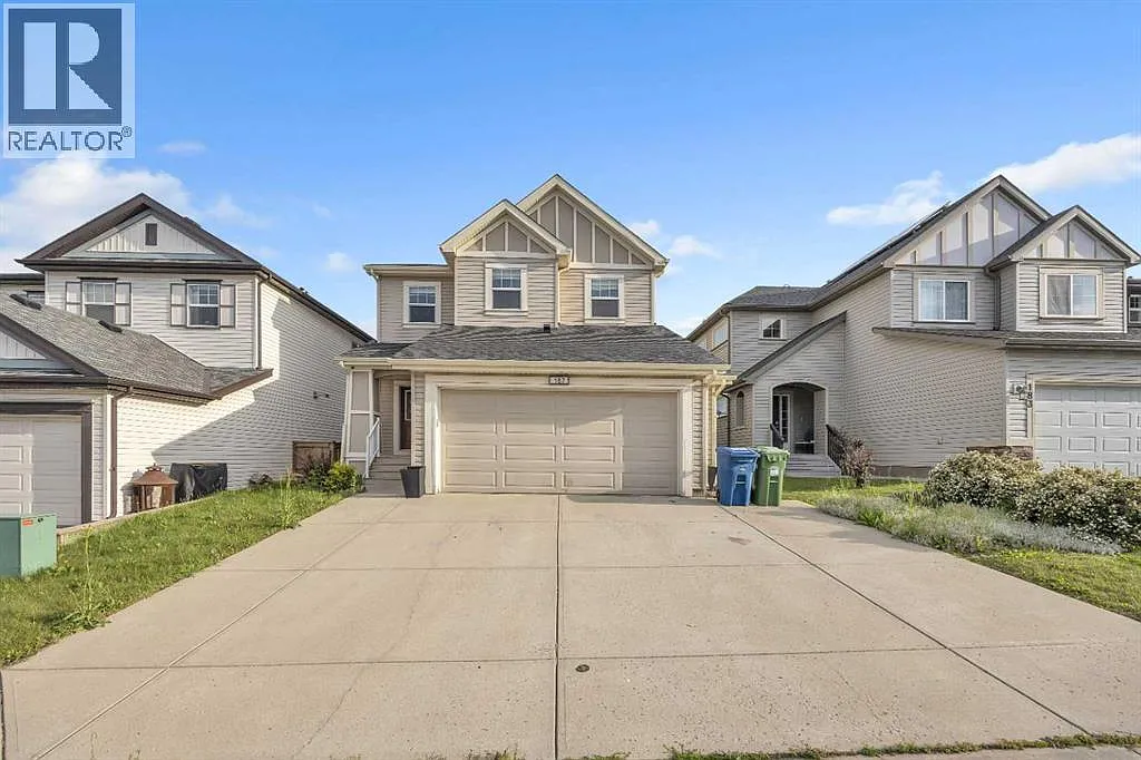 187 Reunion Close NW - $2999 — Photo 1