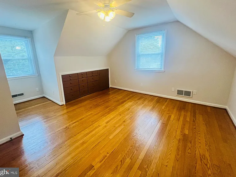407 Anderson Ave — Photo 22