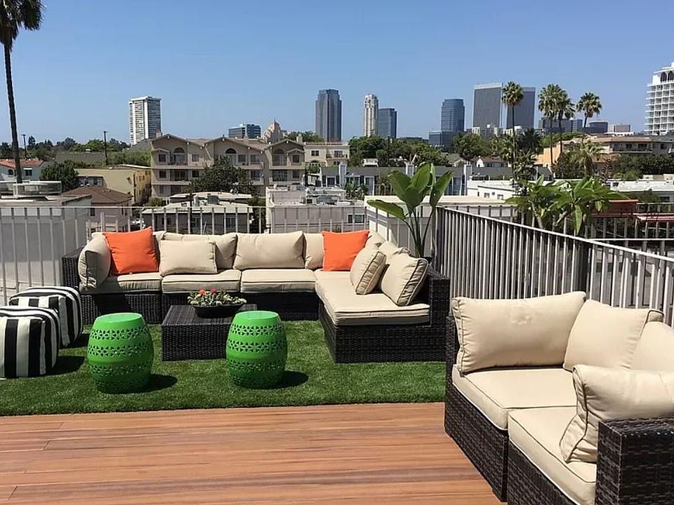 Rooftop Private Deck