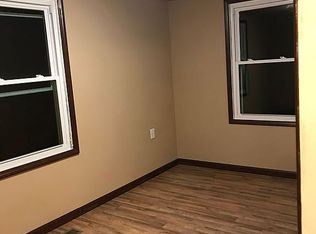 2 E 17th St, Mounds, OK 74047