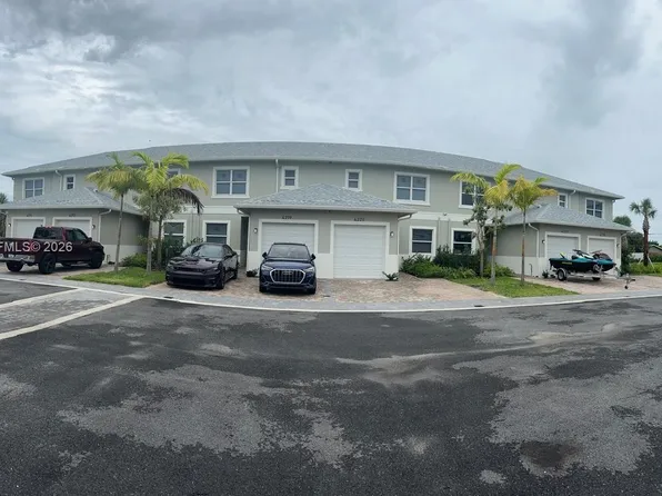 4215 Gulfstream Rd, Lake Worth, FL 33461