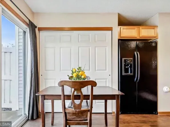 5149 149th St N Unit 4, Hugo, MN 55038