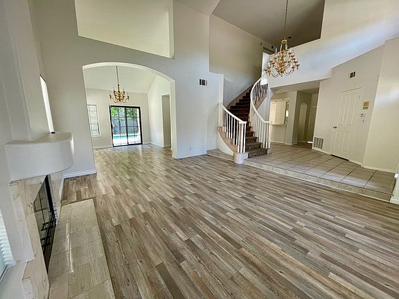 4th image of 5580 Eagle Point Cir